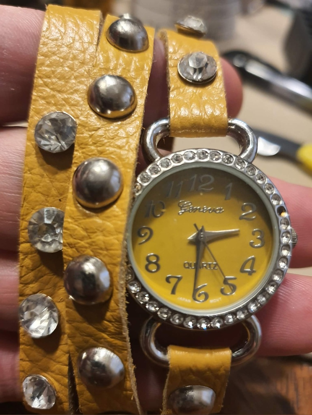 🦋10/$20🦋 Geneva Silver/Yellow Rhinestone Leather Double Loop Women's Watch